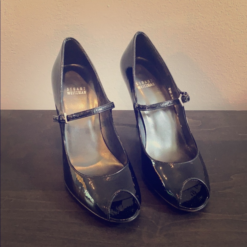 NEW Stuart Weitzmqn Peep-toe Pumps